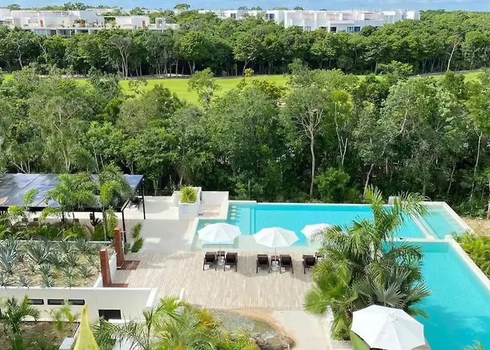 Tropical Escape *